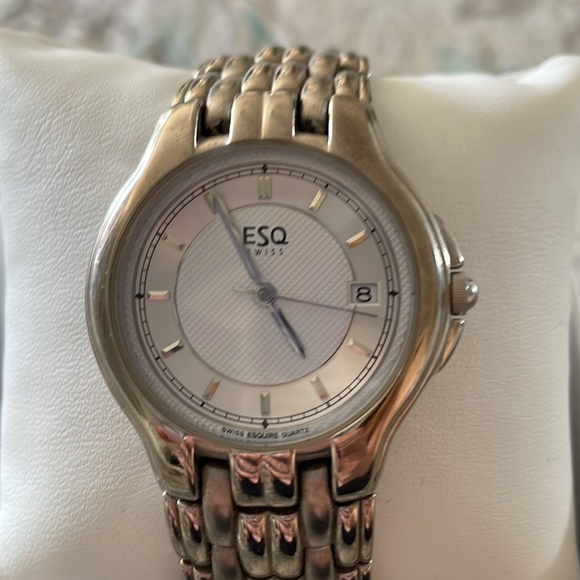 EUC mens Esquire watch - Picture 2 of 3